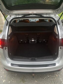 Ford C-Max - 12
