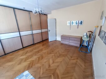 Exkluzívny 4-izbový byt v historickom srdci mesta - Žilina - 12