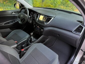 HYUNDAI TUCSON 1.6 GDI STYLE/ SK AUTO / 1.MAJITEĽ / NEBURANÉ - 12