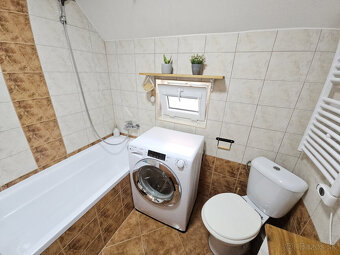 3 izbový mezonetový byt v RD s predzáhradkou a parkovacím mi - 12