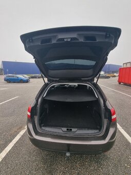 Peugeot 308 SW - 12