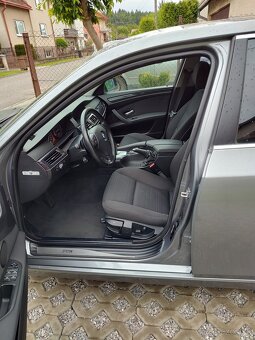 BMW E60 525 d A/T - 12