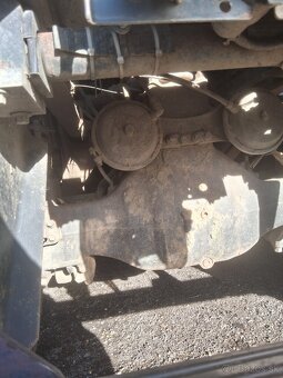 Predam techniku kamion auto 8x4 - 12