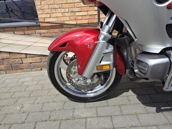 Honda GL1800 - 12