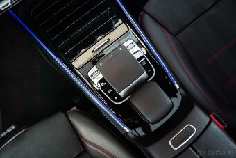 Mercedes-Benz GLB 250 4Matic AMG Line - 12