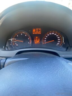 Toyota Avensis 2.2d automat - 12