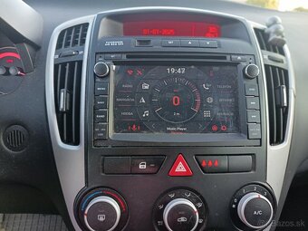 Kia Cee'd SW facelift 1.6 CRDi 85kw - 12