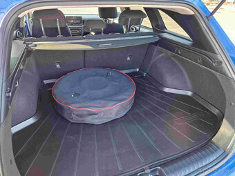 KIA Ceed SW 1.6 CRDi MHEV Gold - 12