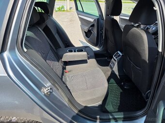 ŠKODA OCTAVIA COMBI 1.6 CRTDI 77KW ELEGANCE - 12