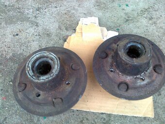 Škoda  starší 100 - 1000 nd . přisl - 12