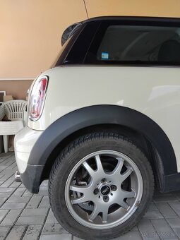 Mini Cooper R56 1,6i Benzín 88kw white pepper,Klimatronic - 12
