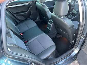 Škoda Octavia Combi 2.0 TDI Style - 12