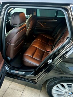 BMW 530d xDrive - 12