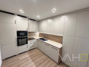 REZERVOVANÉ  PREDAJ  4 izb. bytu v Piešťanoch - 12