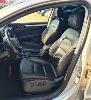 ŠKODA SUPERB COMBI 2.0 TDI CR BUSINESS DSG - 12