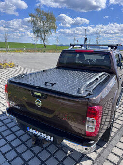 Nissan Navara DoubleCab 2.5 dCi LE A/T Long - 12