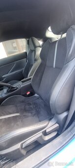 Toyota GR86 Executive - 12