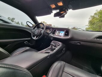Dodge Challenger 2019 - 12