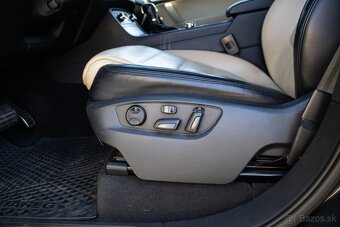 Volkswagen Touareg II 4.2 V8 TDI Premium, 250 kW, A8, 5d. - 12