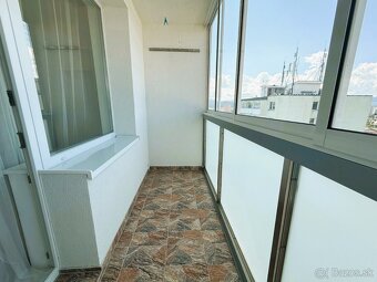 NA PREDAJ 3-izbový byt s 2 lodžiami - 12