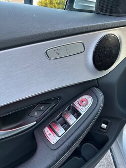 Mercedes-benz C 300de - 12