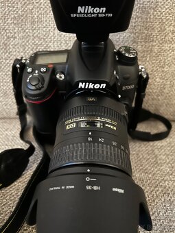 Nikon D7000 s bleskom Nikon SB-700 a príslušenstvom - 12