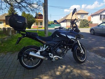 Benelli TRK 251 - 12