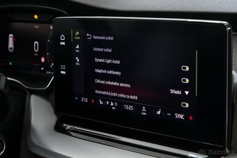 Škoda Octavia 2.0TDI 110kW DSG Style Matrix Side HUD Tažné - 12