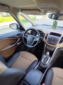 Opel Zafira Tourer 2.0 CDTi ECOTEC - 12
