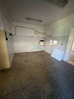 Obchodné priestory na predaj centrum mesta Šahy - 12