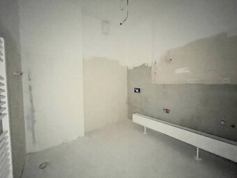 NA PREDAJ 1,5-IZBOVY APARTMÁN S TERASOU, STUPAVA. - 12