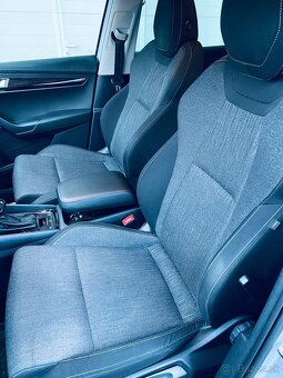 Škoda KAROQ 2,0TDI 110kw 4x4 DSG - Style / Po servise / Top - 12