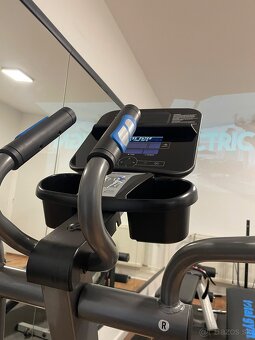 Lifefitness  2 x stroje do fitka aj na doma - 12