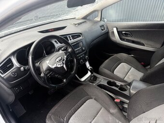 KIA ceed 1.6Crdi 94kw 2015 - 12