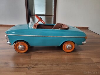 Šlapacie autíčko moskvič - 12