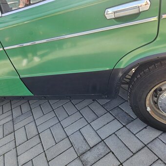 Predám Lada 2103 - 12