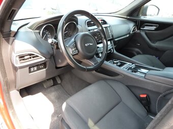 Jaguar F-Pace 3.0D V6 Pure AWD A/T - 12