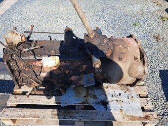 Zetor 3011 převodovka a jiné díly - 12