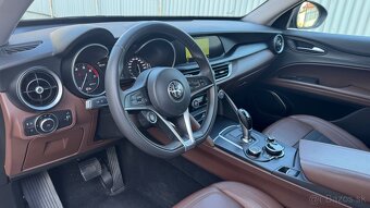 Alfa Romeo Stelvio 2.0 GME AWD Sr1 dph - 12