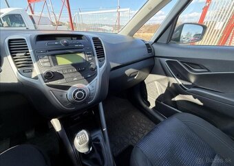 Hyundai ix20 1,4 CRDi TAŽNÉ, +SADA KOL nafta manuál 57 kw - 12