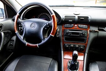 Mercedes-Benz C trieda Sedan 200 CDI Classic - 12
