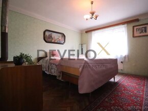Rodiny dom  s dvoma stavebnymi parcelami s rozhlohou 2025 m² - 12