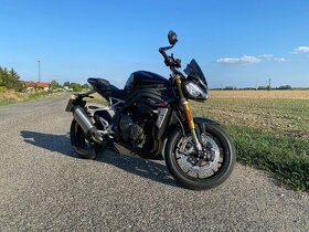 Triumph SPEED TRIPLE 1200 RS // 2022 // V zaruke // SR - 12