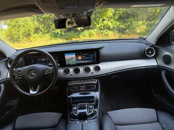 Mercedes-Benz E trieda Sedan 220 d A/T - 12