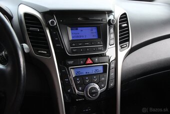 Hyundai i30 CW 1.6i CRDi 16V DOHC Family - 12