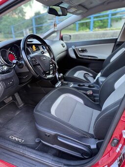 Kia Ceed SW 1.6 Crdi Automat 2014 - 12