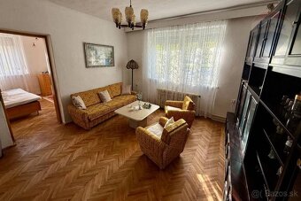 PREDAJ: Veľký rodinný dom s veľkým pozemkom 6548m2 v obci Du - 12