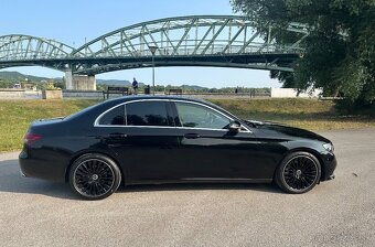 Mercedes-Benz E trieda - 12