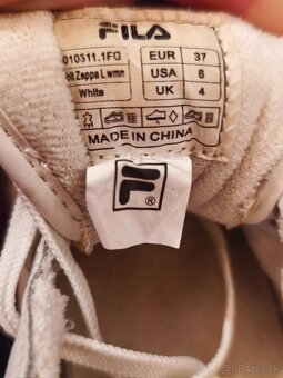 Nike, Adidas, Reebok - 12