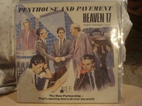 LP ANTS T.HEADS PISTOLS BLAS DAMNED BUZZCOCKS CURE HEAVEN - 12